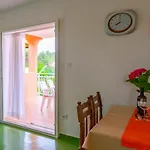 Tony - 2bdr Beachfront 公寓