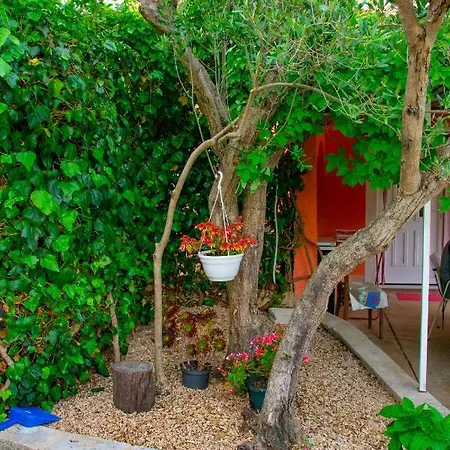 Tony - 2bdr Beachfront Jadrija